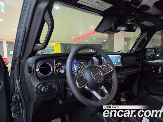 Jeep Wrangler JL — Фото автомобиля 12