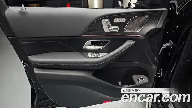 Mercedes-Benz GLE-Class — Фото автомобиля 13