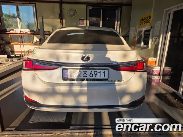 Lexus ES 7th Gen — Фото автомобиля 9
