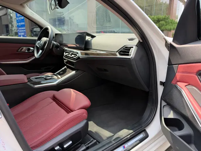 BMW 3 Series — Фото автомобиля 13