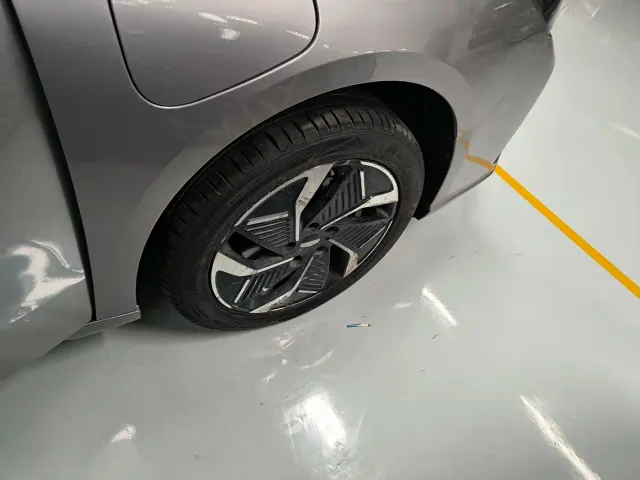 Geely Geometry G6 — Фото автомобиля 17