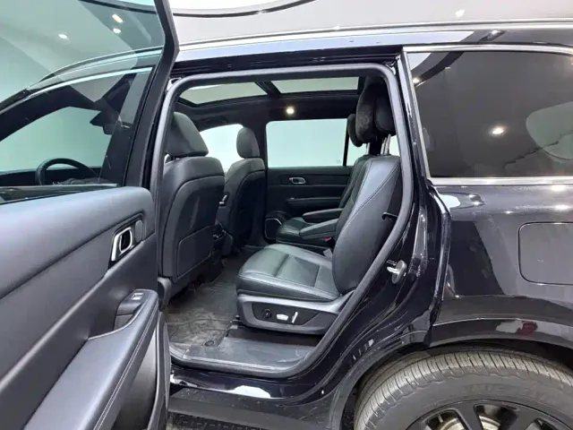 Li Auto ONE — Фото автомобиля 11