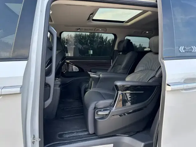 GAC Trumpchi M8 — Фото автомобиля 11