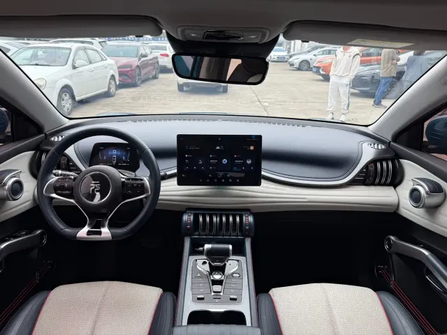 BYD Yuan PLUS — Фото автомобиля 6