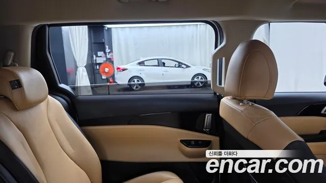 Kia Canival Carnival 4 поколение Дизель 9 мест Prestige — Фото автомобиля 24