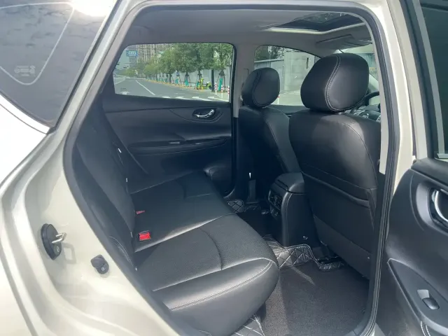 Nissan Tiida — Фото автомобиля 17