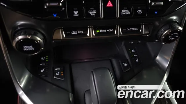 Lexus LX — Фото автомобиля 26