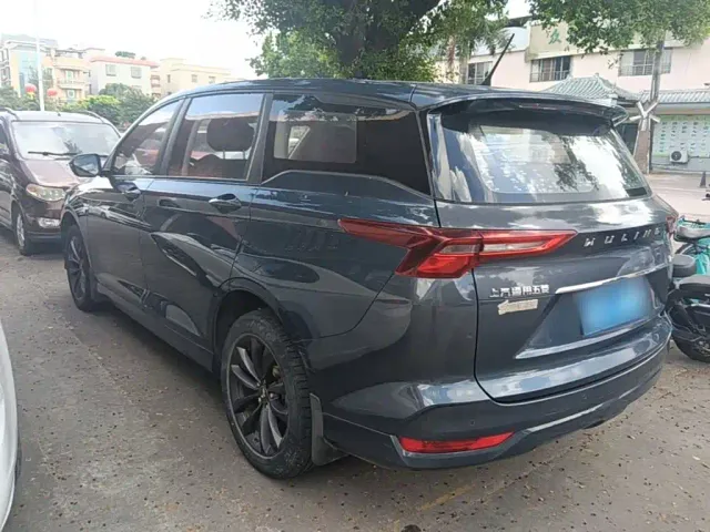 Wuling Victory — Фото автомобиля 4