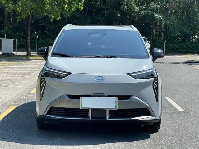 GAC Aion Y — Фото автомобиля 2
