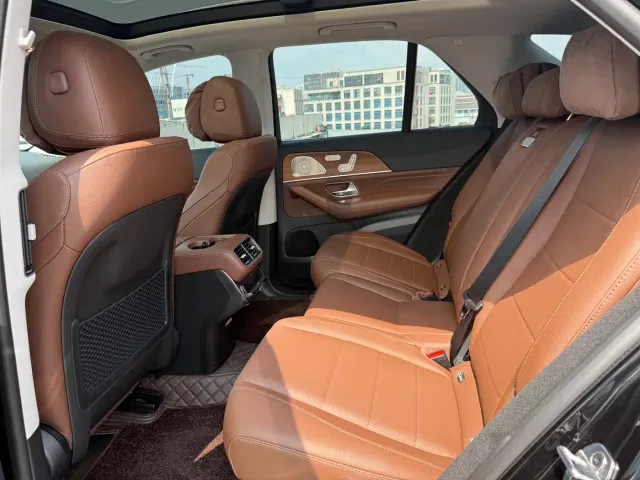 Mercedes-Benz GLE-Class — Фото автомобиля 8