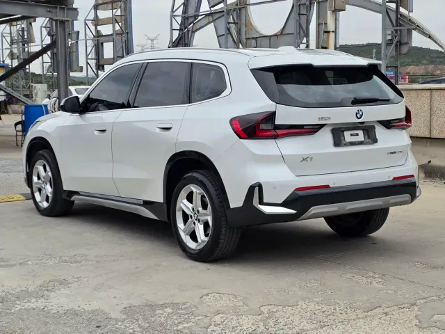 BMW X1 — Фото автомобиля 7