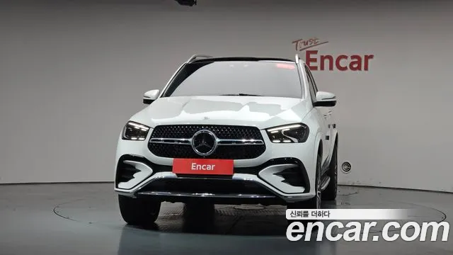 Mercedes-Benz GLE-Class — Фото автомобиля 3