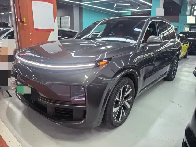 Фотография автомобиля — Li Auto L8