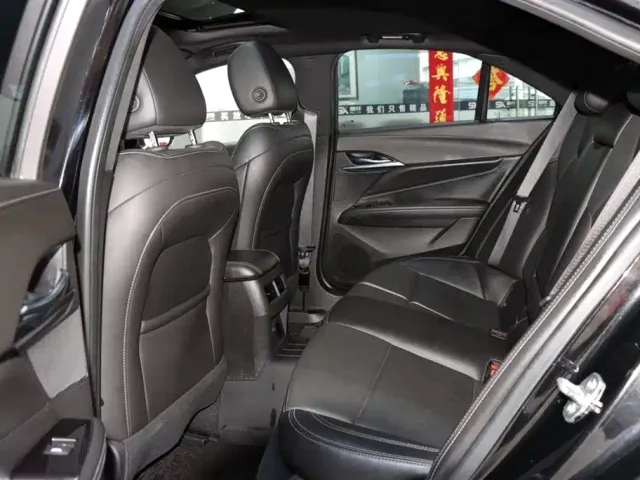 Cadillac CT4 — Фото автомобиля 10
