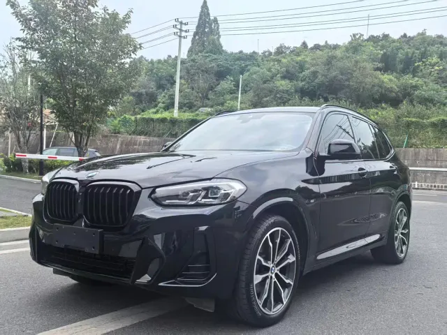 Фотография автомобиля — BMW X3