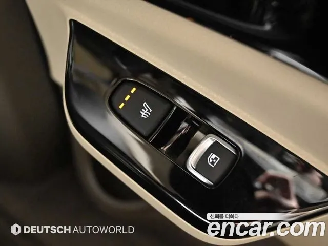 Kia Carnival Generation 4 — Фото автомобиля 14