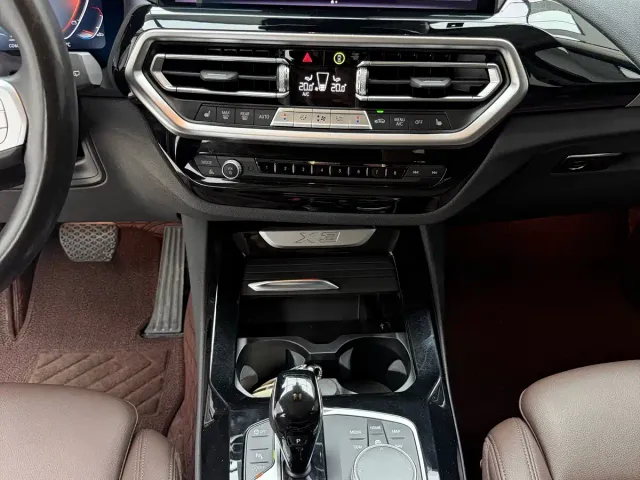 BMW X3 — Фото автомобиля 14