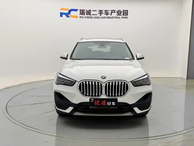 BMW X1 — Фото автомобиля 2