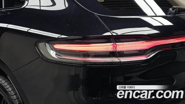 Porsche Macan — Фото автомобиля 23