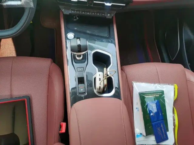 Changan CS75 — Фото автомобиля 9