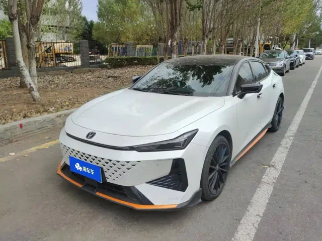 Фотография автомобиля — Changan UNI-V