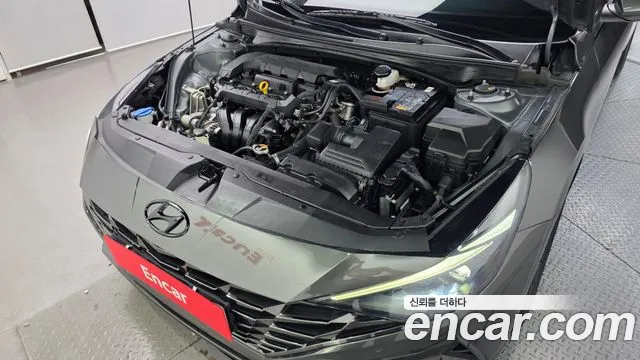 Hyundai Avante CN7 — Фото автомобиля 9