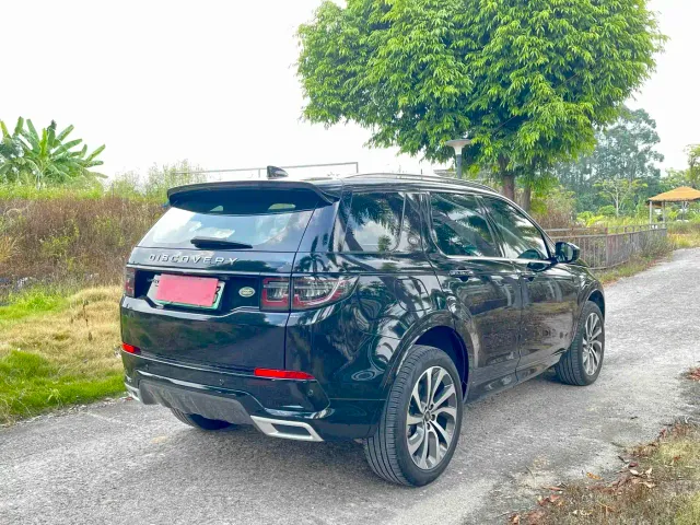 Land Rover Discovery Sport — Фото автомобиля 4