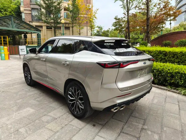 Changan Z6 — Фото автомобиля 10