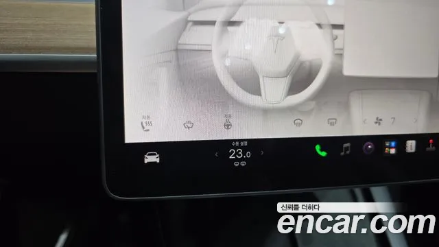 Tesla Model Y — Фото автомобиля 29