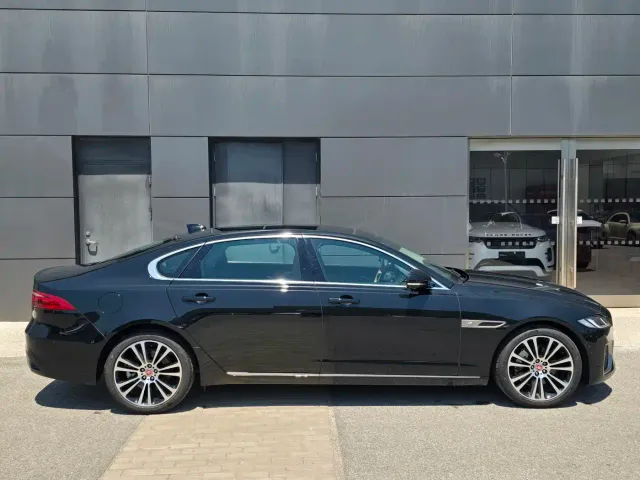 Jaguar XFL — Фото автомобиля 6