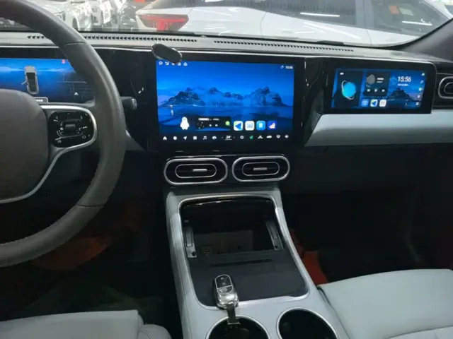 Leapmotor C01 — Фото автомобиля 12