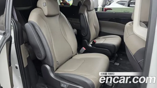 Kia Canival Новый Carnival 4 поколение Бензин 9 мест X Line — Фото автомобиля 9