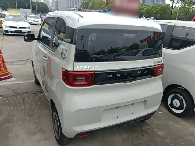 Wuling Hongguang Mini EV — Фото автомобиля 4