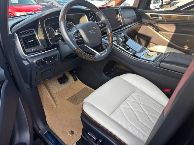 GAC Trumpchi M8 — Фото автомобиля 9