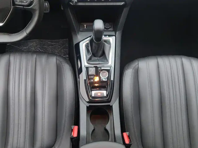 Peugeot 408 — Фото автомобиля 16