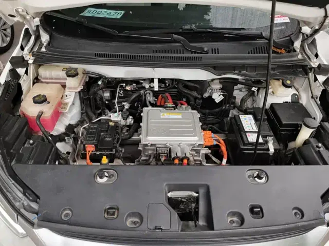 BYD Yuan Pro — Фото автомобиля 10
