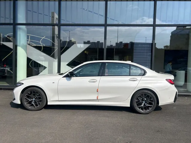 BMW 3 Series — Фото автомобиля 3