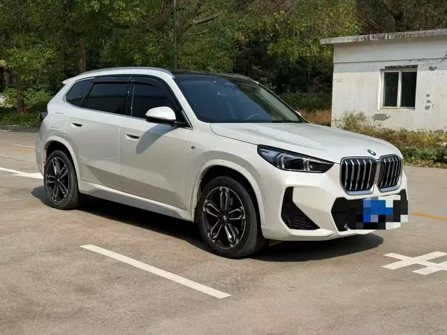 BMW X1 — Фото автомобиля 3