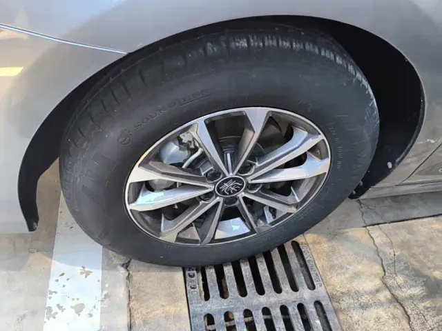 BYD Qin PLUS — Фото автомобиля 22