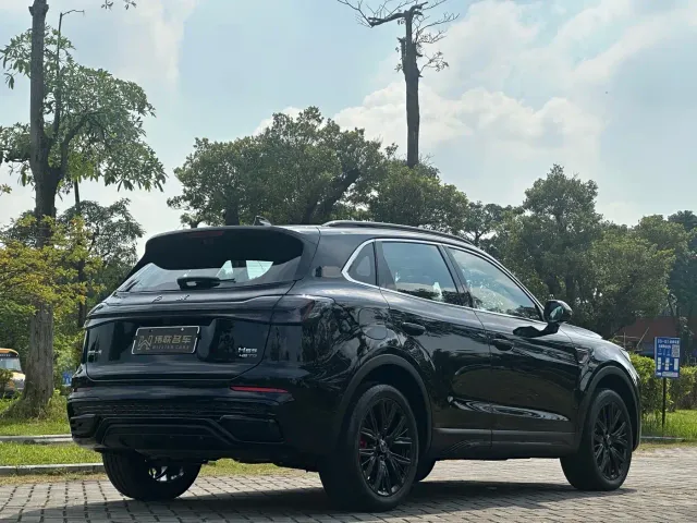 Hongqi HS5 — Фото автомобиля 6