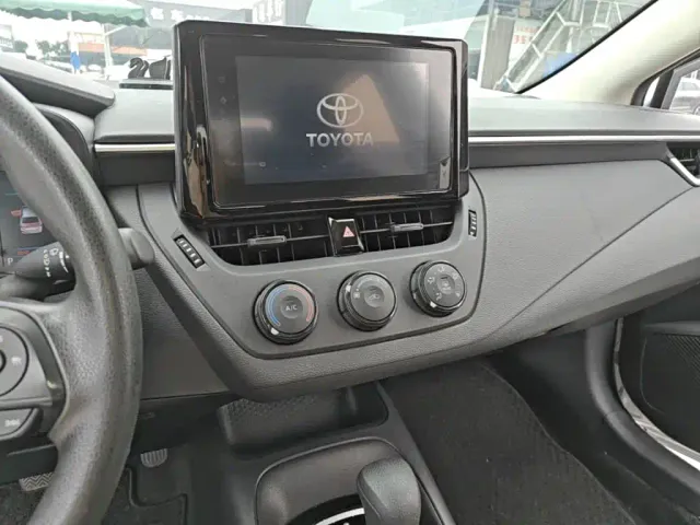 Toyota Corolla — Фото автомобиля 12