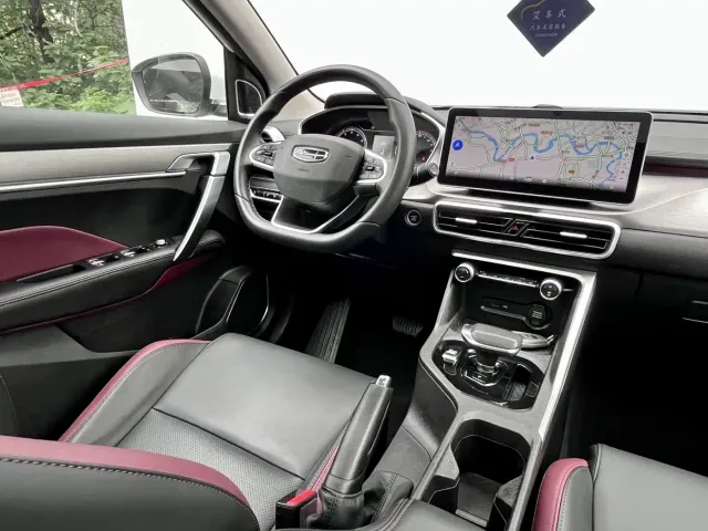 Geely Binyue — Фото автомобиля 4