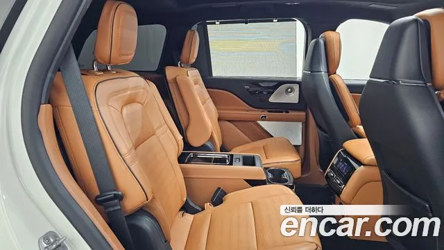 Lincoln Aviator 2nd Gen — Фото автомобиля 26