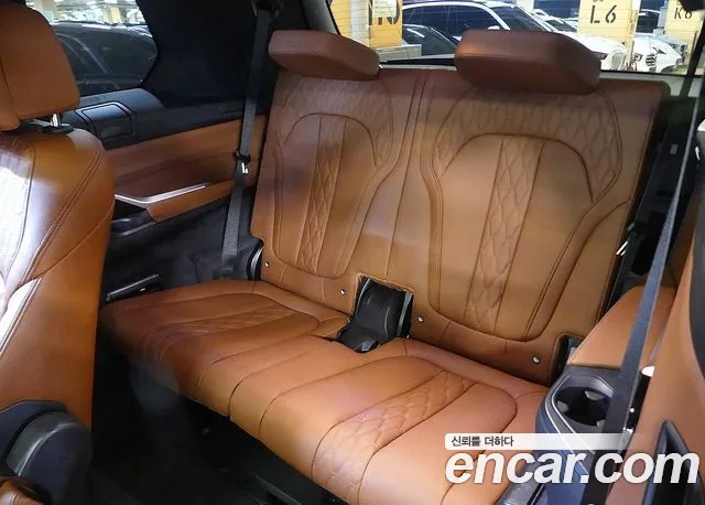 BMW X7 — Фото автомобиля 18