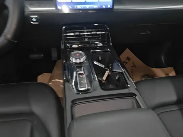 Wuling Starlight — Фото автомобиля 9