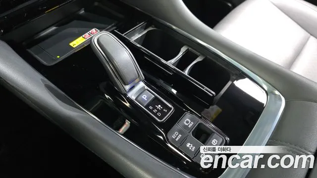 Toyota Alphard — Фото автомобиля 7