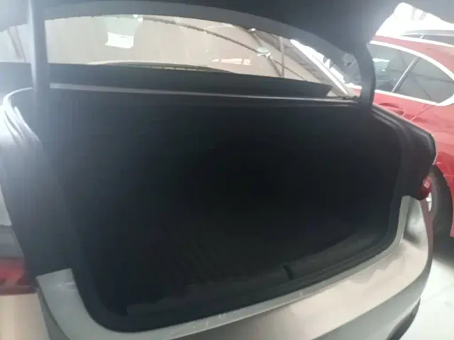 BMW i3 — Фото автомобиля 18