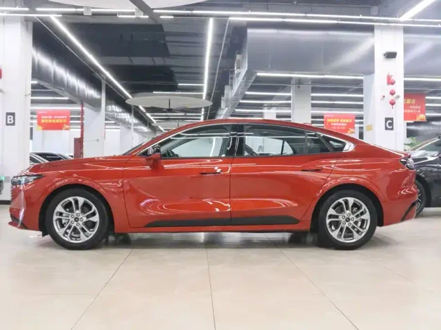 Ford Mondeo — Фото автомобиля 3