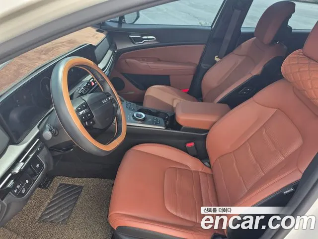Kia Sportage Бензин 1.6 турбо 2WD — Фото автомобиля 16