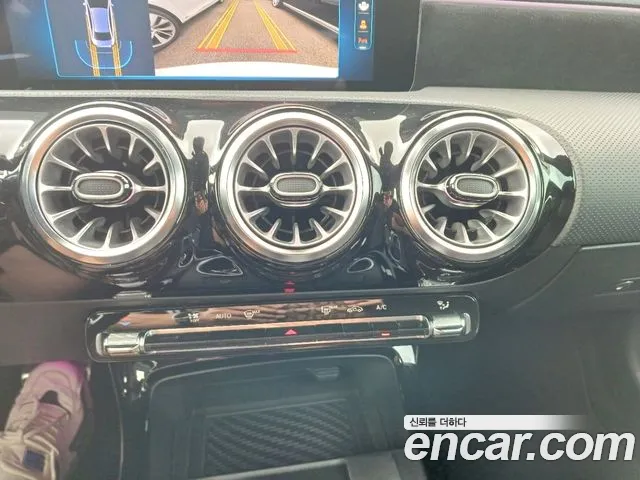 Mercedes-Benz A-Class W177 — Фото автомобиля 13